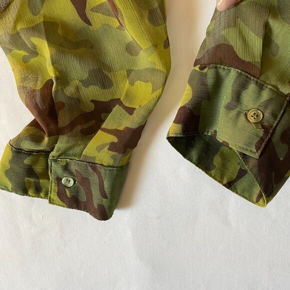L.E.I  Camouflage Green Shirt Button-Up Roll Tab Sleeve Sheer Large Junior Fern‎ - Picture 5 of 10